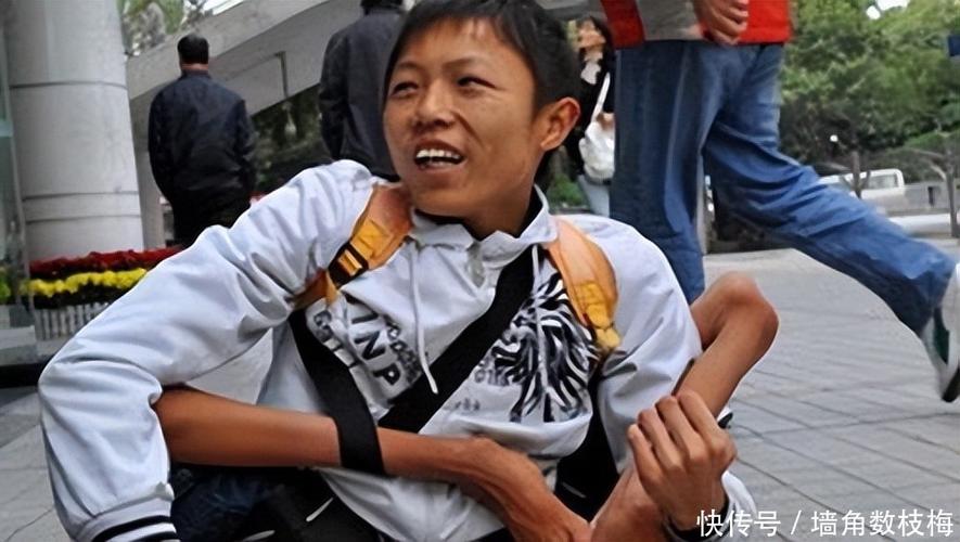 超碰少妇av的相关介绍