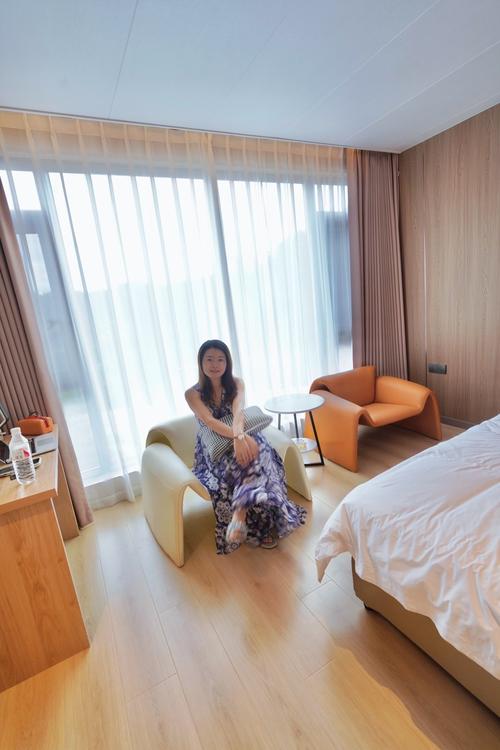 把美女老师上了的相关介绍