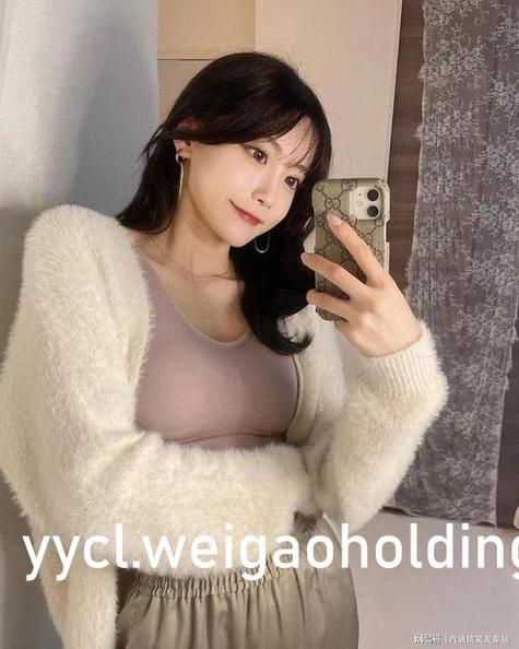 午夜精品美女久久久久av福利的相关介绍
