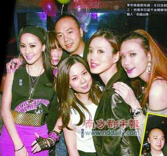啪啪丰满人妻的相关介绍