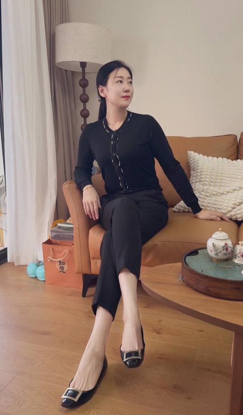 操了我的女老师的相关介绍