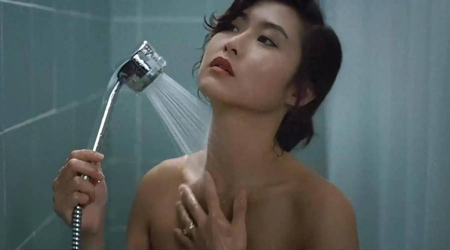 免费看美女私密.的相关介绍