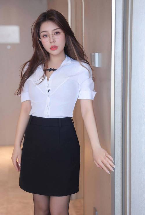 少妇人妻小军诗雨武蓉的相关介绍
