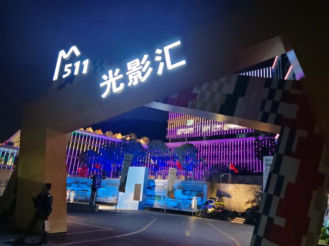 午夜爽片av的相关介绍