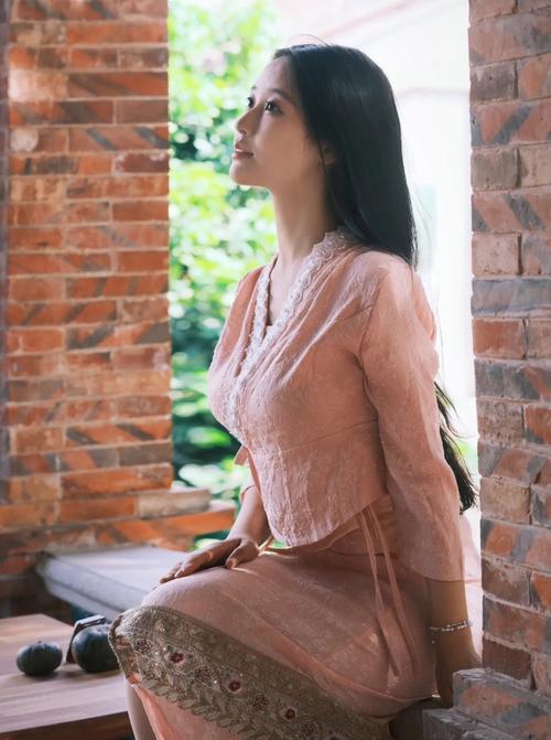 日韩美女av毛片的相关介绍