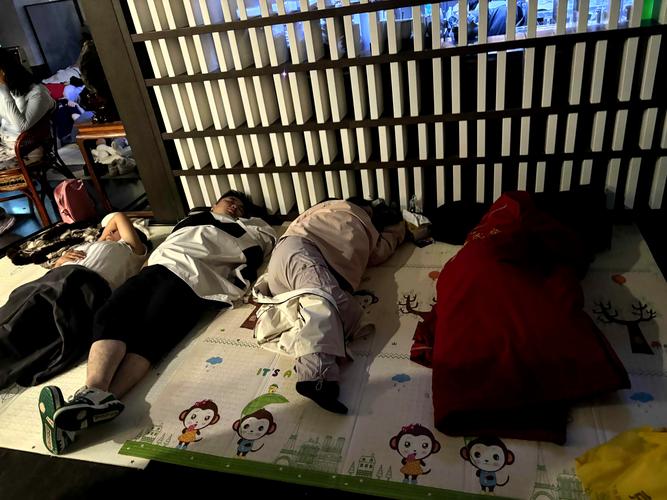 啪啪啪人妻免费视频的相关介绍
