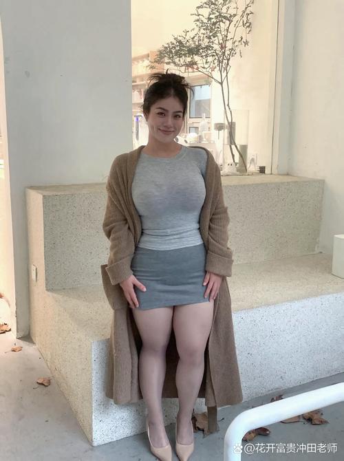 白丝美女让我操的相关介绍