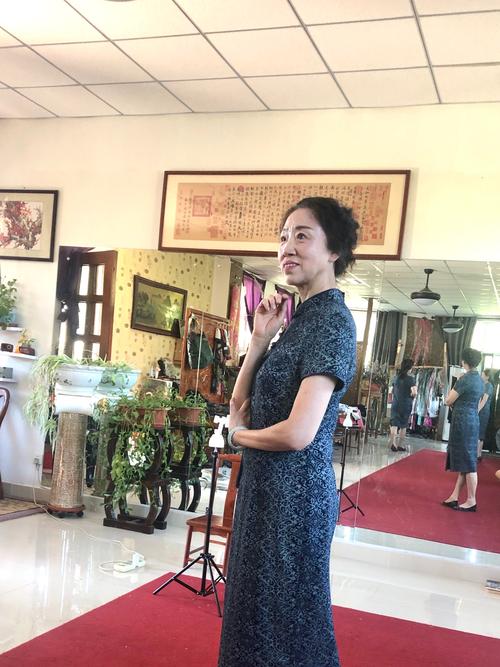 av少妇二区的相关介绍