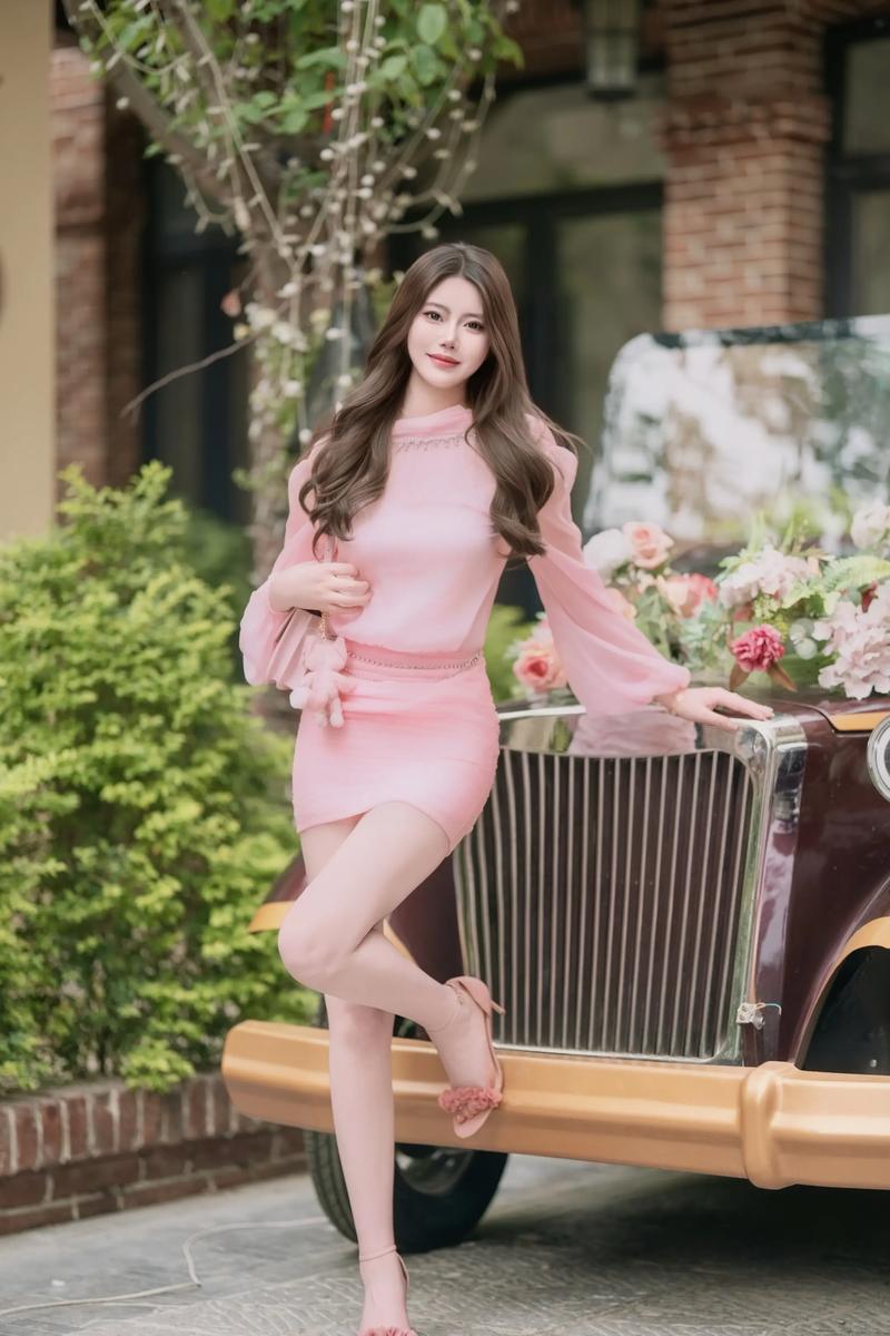 动漫美女被强操的相关介绍