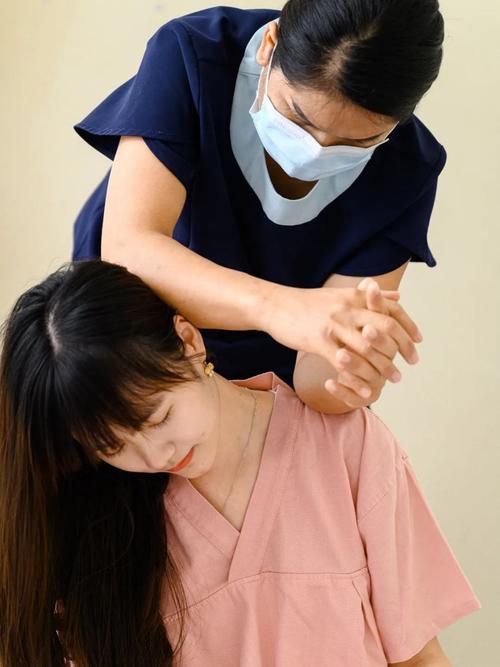 羞羞人妻的相关介绍