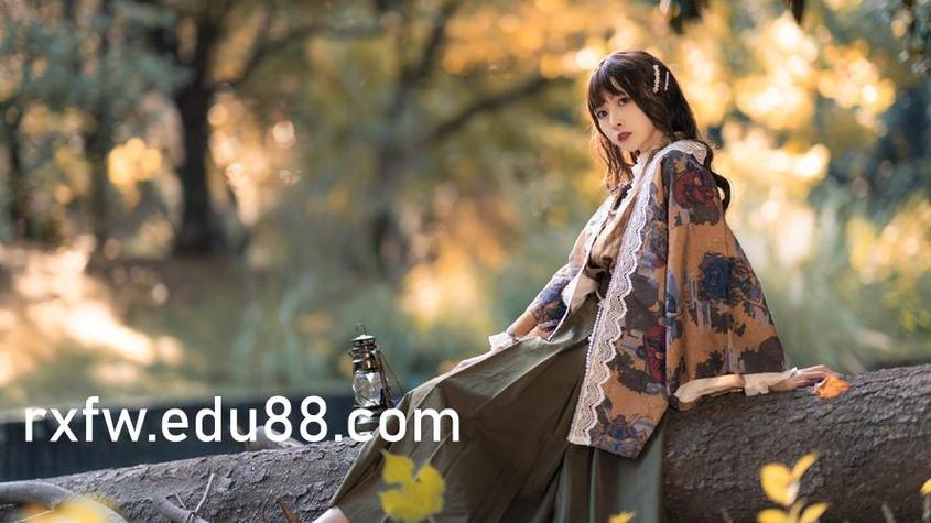 操死美女老师的相关介绍