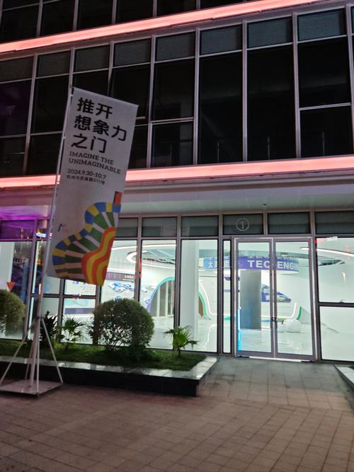 熟女少妇一区二的相关介绍