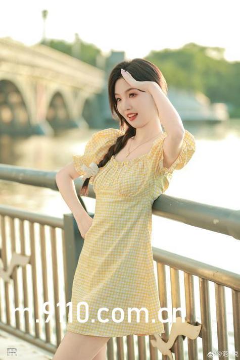 免费看女生的相关介绍