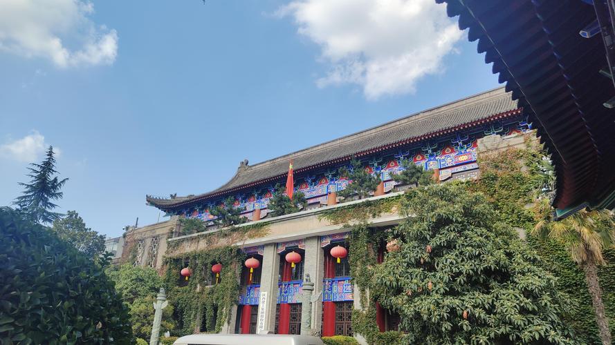 屈辱少妇人妻的相关介绍
