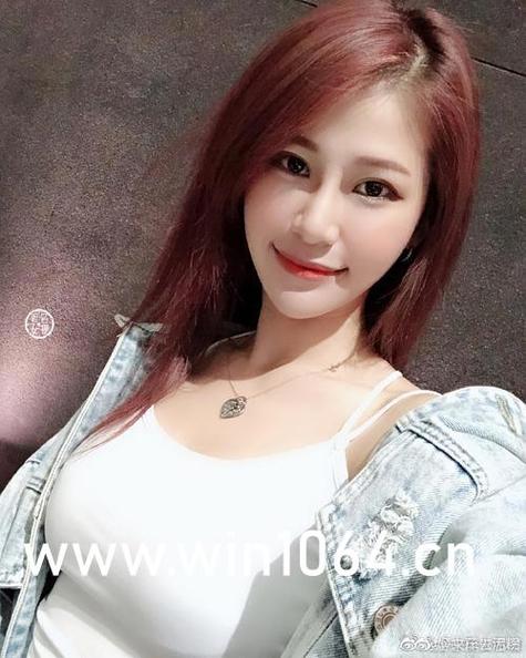 张真源被摁着c到高潮小说的相关介绍