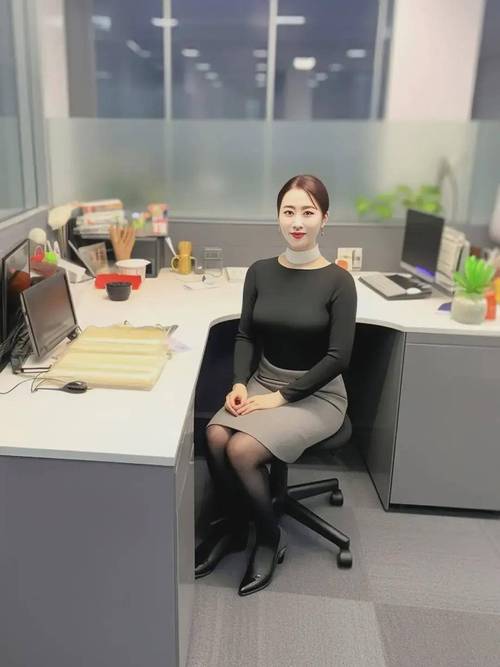 熟女人妻激情在线的相关介绍
